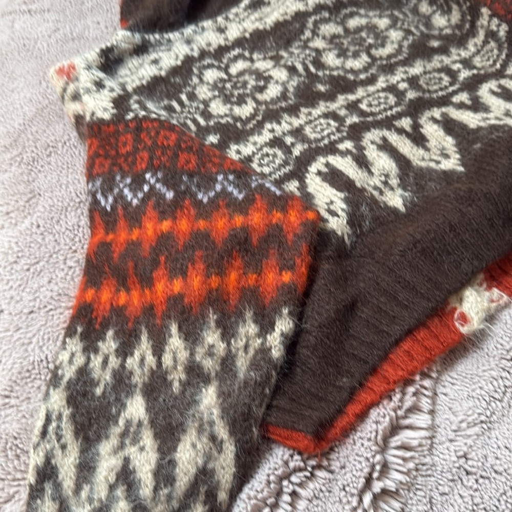 EUC free people sweater size medium - Picture 8 of 9